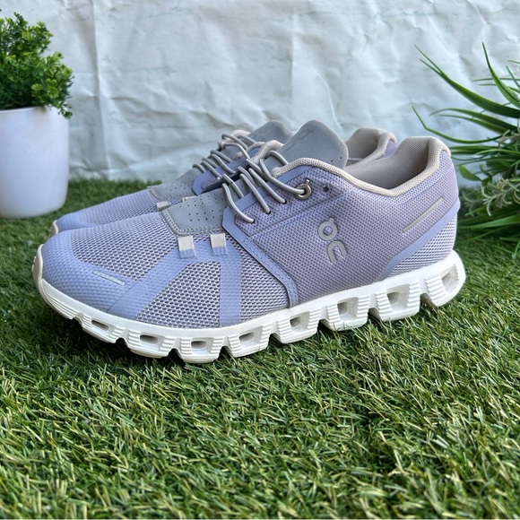 On Running On Cloud 5 Color: Nimbus/Alloy women 9.5 gently used - Picture 6 of 16